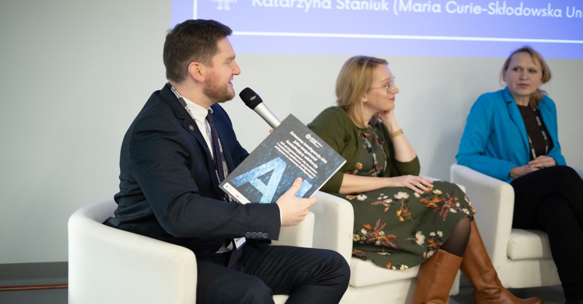 Maciej Tauber, lider projektu ZSK5 (po lewej)