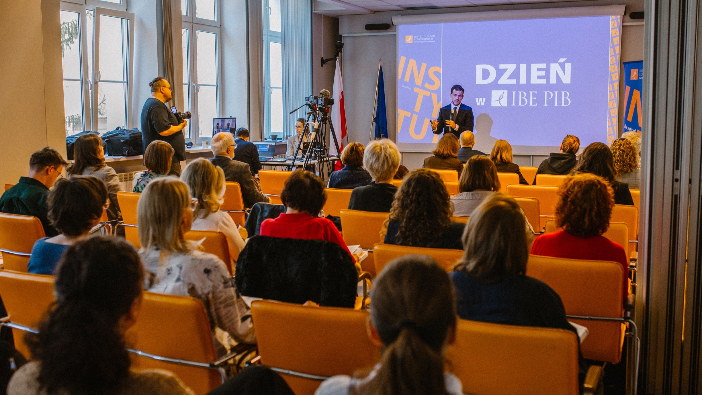 Dzień w IBE PIB. Zastępca Dyrektora Instytutu dr hab. Tomasz Gajderowicz