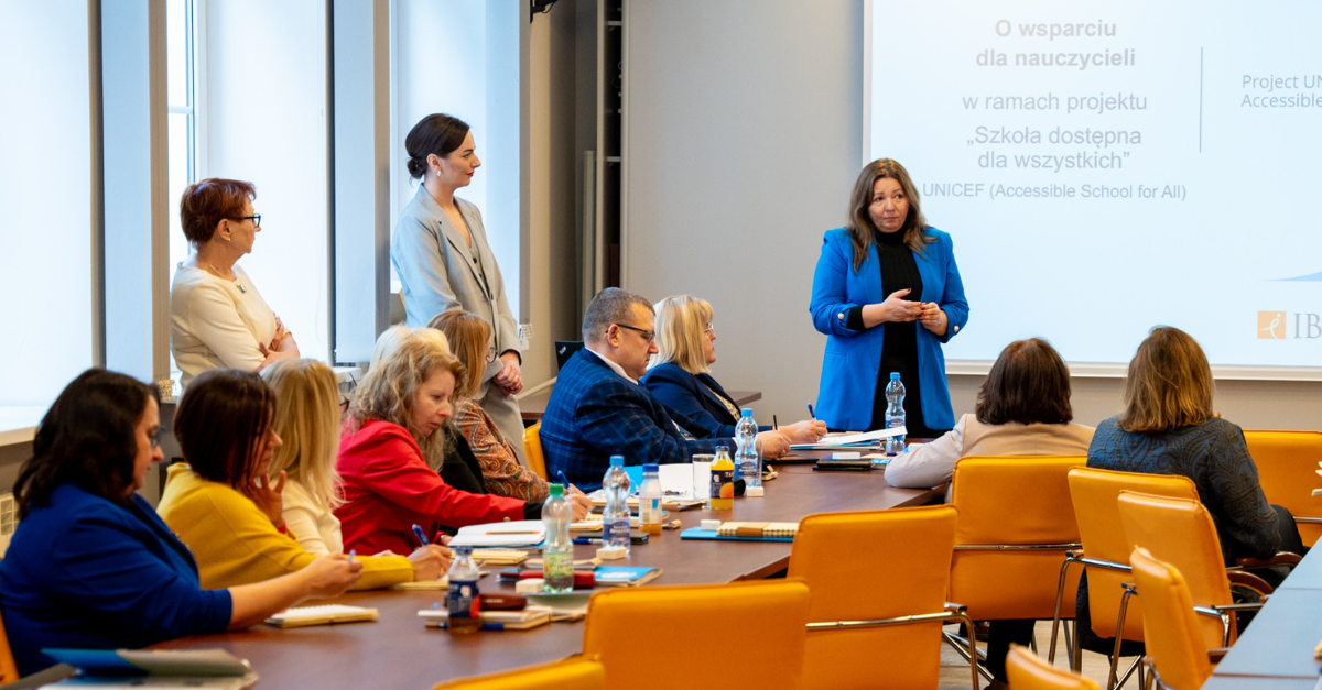 Meeting with school inspectors as part of the “Accessible School for All” project