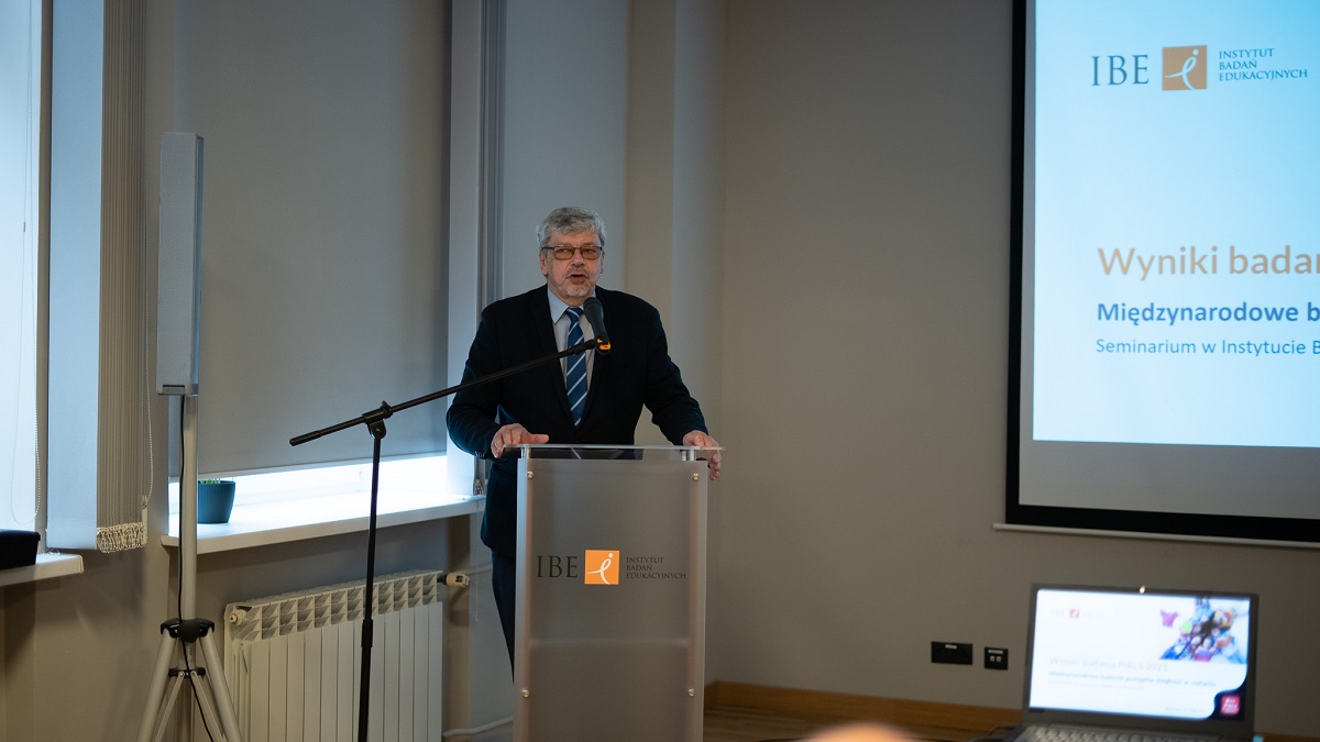 prof. dr hab. Robert T. Ptaszek, Dyrektor IBE